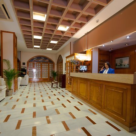 Hotel Regio 2 Кадис Экстерьер фото